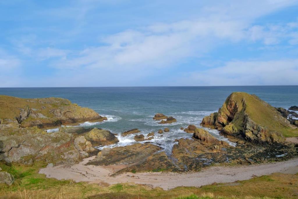 Cliff Top Cottage With Sea Views Portknockie ภายนอก รูปภาพ